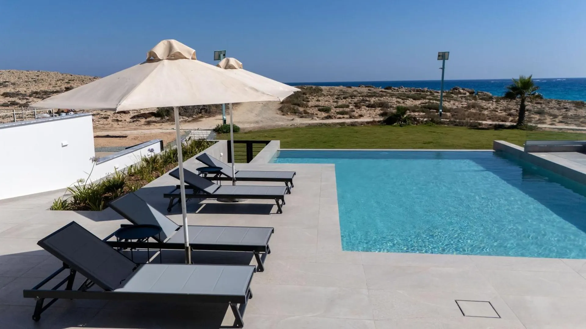 Aqua Beachfront Villas - Villa 1 Aya Napa