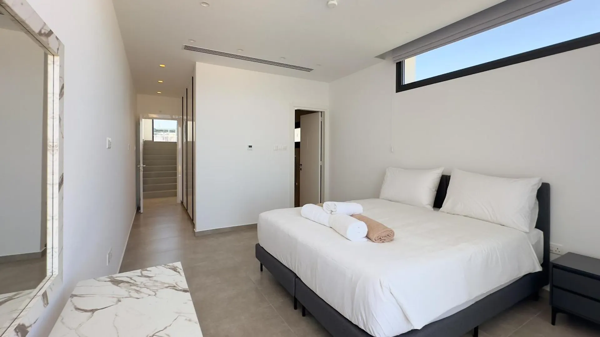 Aqua Beachfront Villas - Villa 1 Aya Napa Kıbrıs