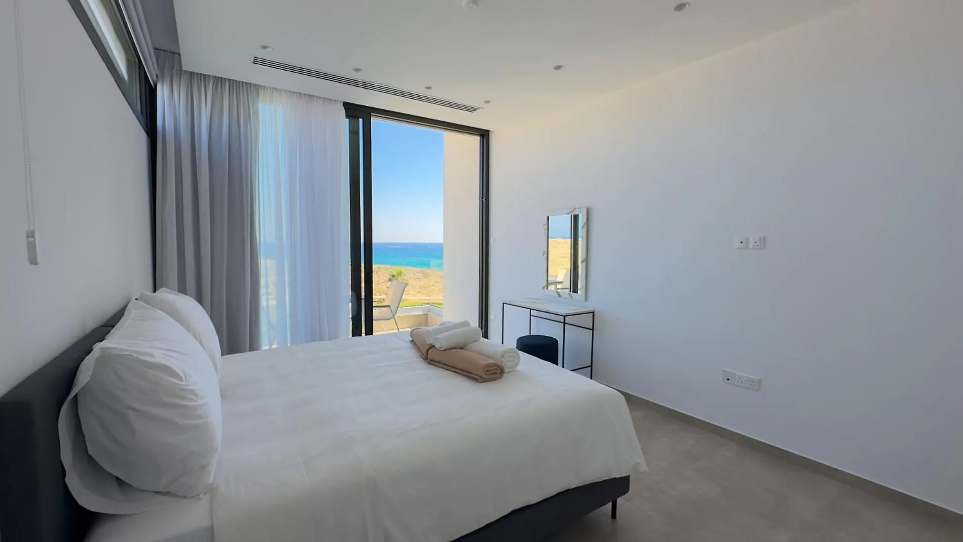 Aqua Beachfront Villas - Villa 1 Aya Napa