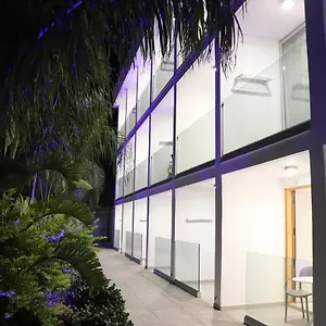  Ξενοδοχείο με διαμερίσματα Joy Apts